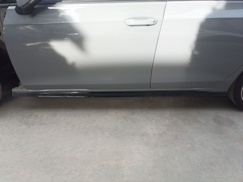 Recambio de estribos laterales para volkswagen golf viii variant (cg5, db5) 2.0 tdi referencia OEM IAM   