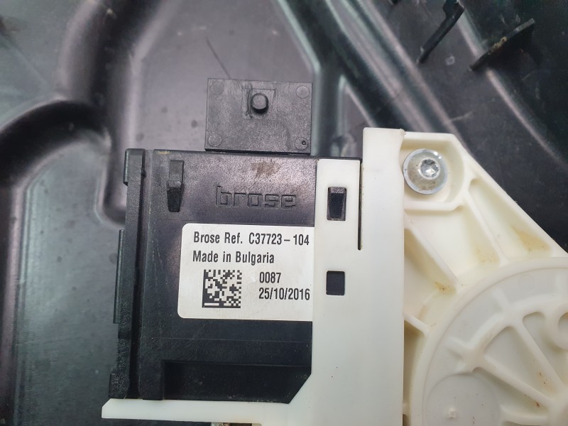 Recambio de elevalunas delantero derecho para jeep renegade suv (bu, b1, bv) 1.6 referencia OEM IAM 00520702  