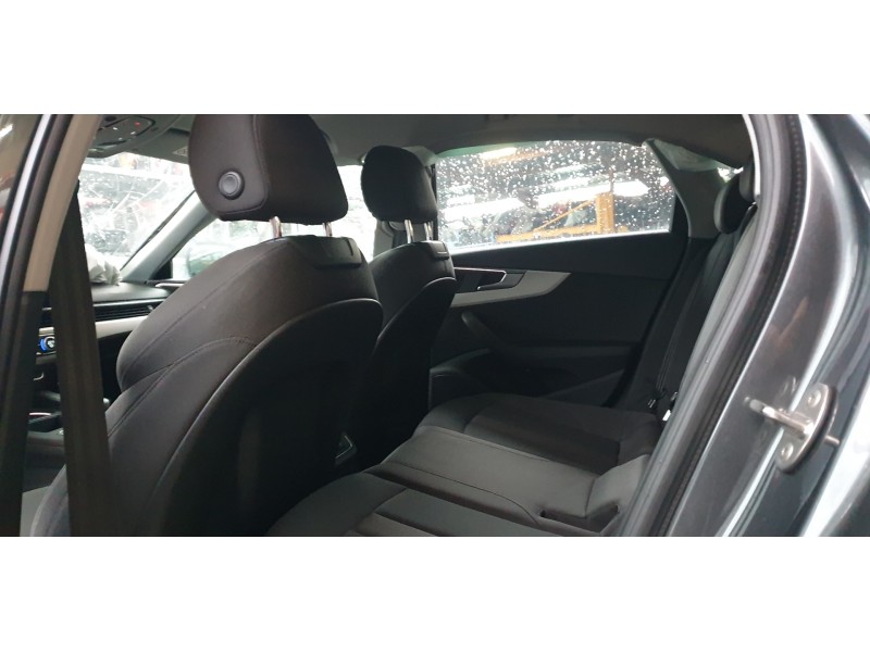 audi a4 berlina (8wc) del año 2020