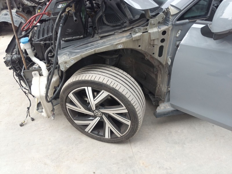 Recambio de amortiguador delantero izquierdo para volkswagen golf viii variant (cg5, db5) 2.0 tdi referencia OEM IAM   