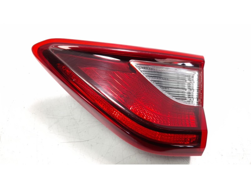 Recambio de piloto trasero derecho interior para kia stonic (ybcuv) 1.2 cat referencia OEM IAM 92404H8400  