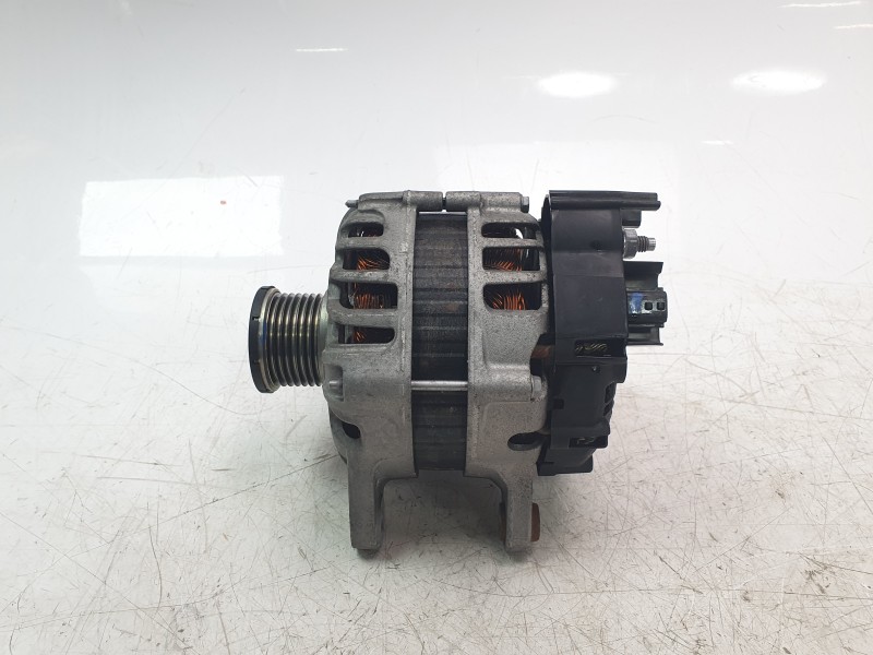 Recambio de alternador para renault kadjar (ha_, hl_) 1.5 blue dci 115 referencia OEM IAM 231009092R  