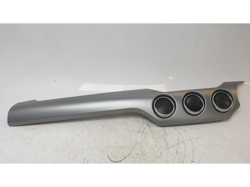 Recambio de aireador central para ford mustang convertible gt referencia OEM IAM FR3B63044A92  