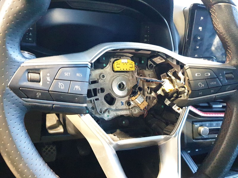 Recambio de volante para seat ibiza v (kj1, kjg) 1.0 tsi referencia OEM IAM 6F0419091G  