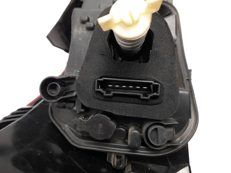 Recambio de piloto trasero derecho para seat ibiza v (kj1, kjg) 1.0 tsi referencia OEM IAM 6F0945208H  