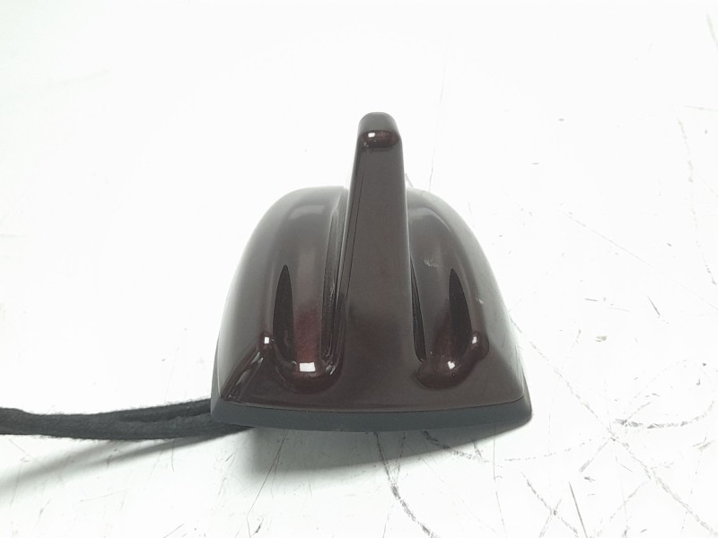 Recambio de antena para maserati levante suv (m161) 3.0 d q4 referencia OEM IAM 673005984  