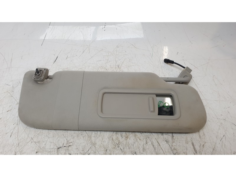 Recambio de parasol derecho para maserati levante suv (m161) 3.0 d q4 referencia OEM IAM 670047387  