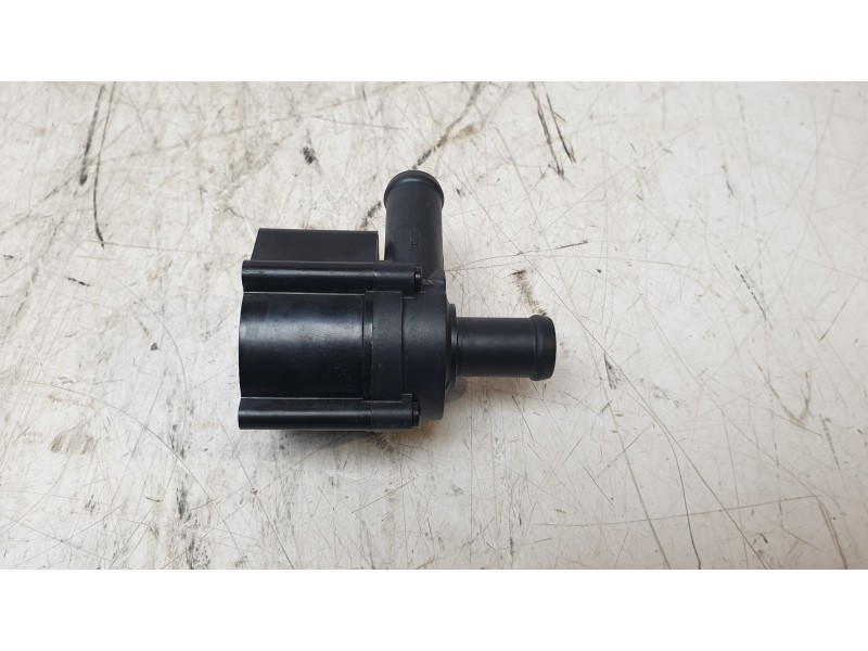 Recambio de bomba agua para volvo xc60 ii (246) b4 mild-hybrid referencia OEM IAM 8888759988 32222110 