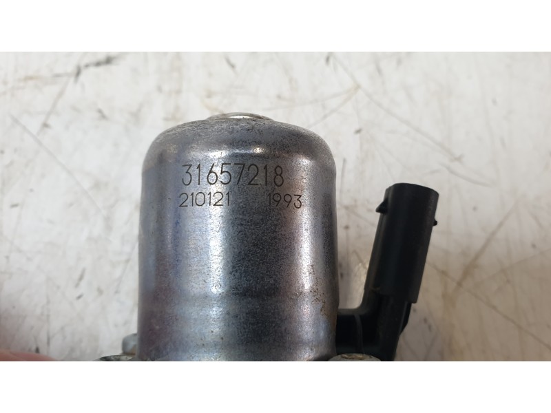 Recambio de bomba agua para volvo xc60 ii (246) b4 mild-hybrid referencia OEM IAM 31657218  