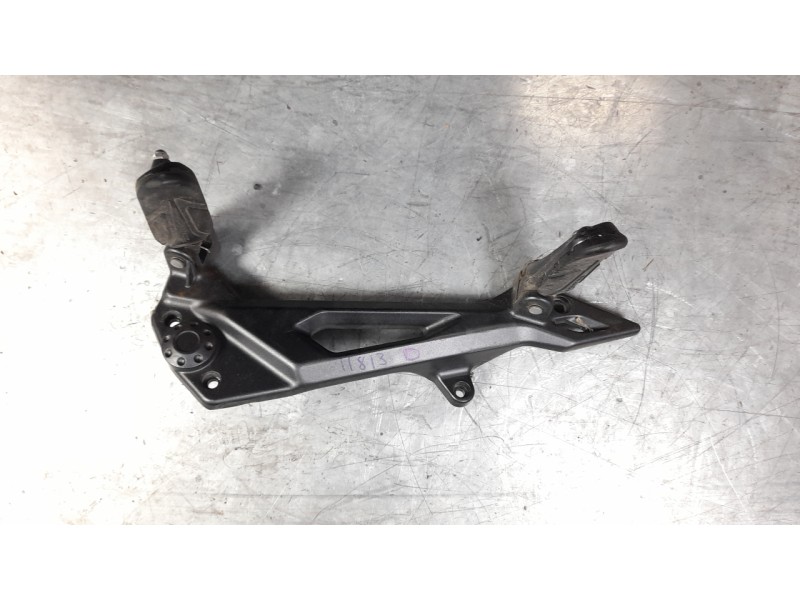 Recambio de estribera derecha para zontes motorcycles zt125 -u referencia OEM IAM 4064300021051  