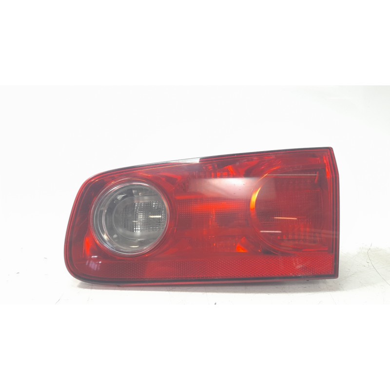 Recambio de piloto trasero derecho interior para renault laguna ii (bg0/1_) 1.6 16v (bg1g, bg1h) referencia OEM IAM 8200002476  