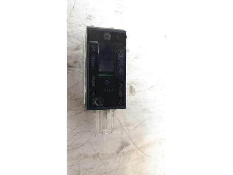 Recambio de luz interior para audi a4 b8 avant (8k5) 1.8 tfsi referencia OEM IAM 4E0947415  