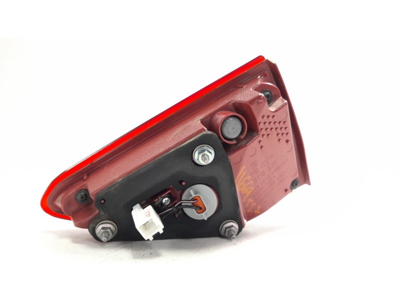 Recambio de piloto trasero izquierdo interior para kia stonic (ybcuv) 1.2 cat referencia OEM IAM 92403H8500  