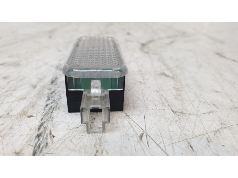 Recambio de luz interior para seat leon (5f1) 1.4 tsi referencia OEM IAM 4E0947415  