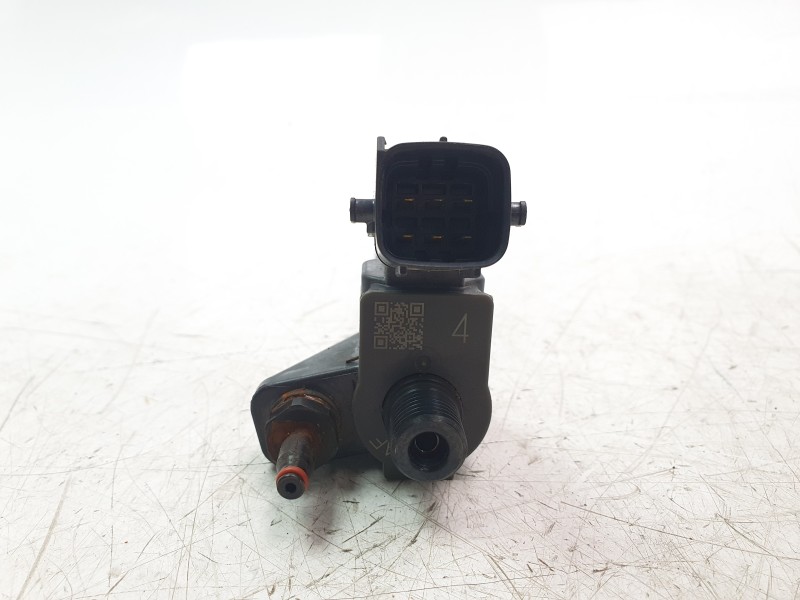 Recambio de inyector para volvo xc60 ii (246) b4 mild-hybrid referencia OEM IAM 32140080 01E52858 