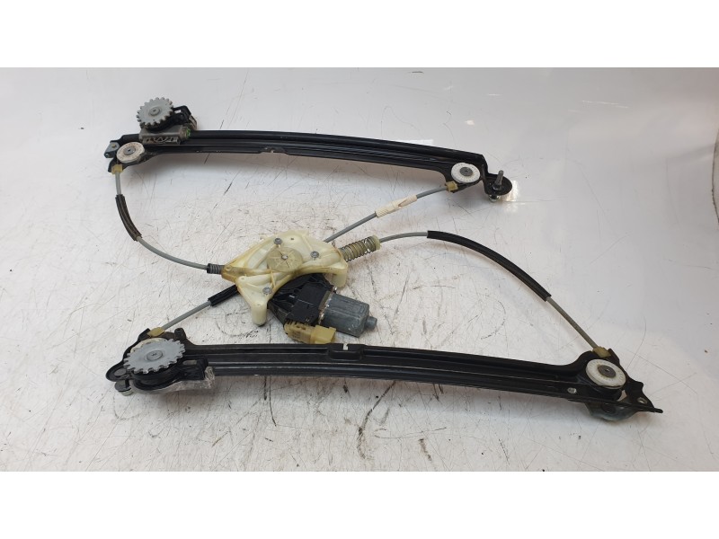 Recambio de elevalunas delantero izquierdo para maserati levante suv (m161) 3.0 d q4 referencia OEM IAM 670032859 0130822782 