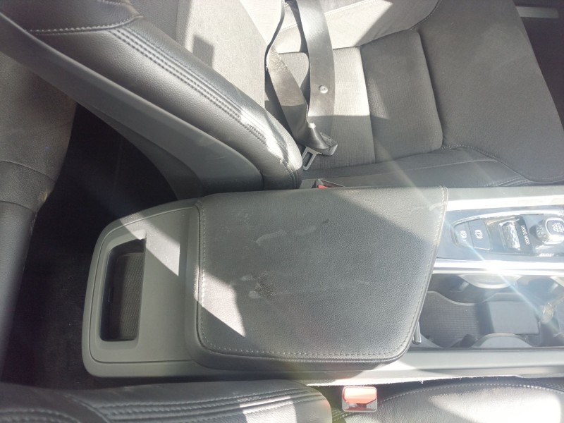 Recambio de apoyabrazos central para volvo s60 iii (224) t5 referencia OEM IAM   