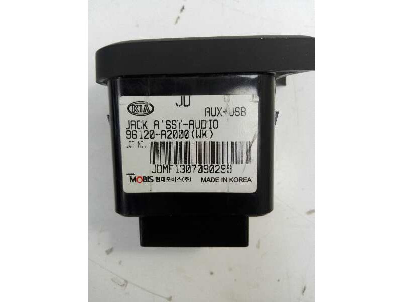 Recambio de interruptor para kia cee´d drive referencia OEM IAM 96120-A2000  