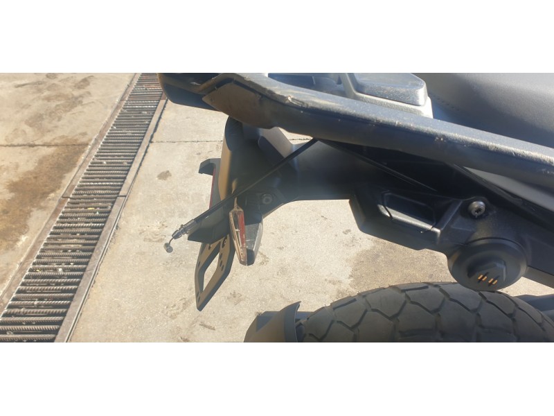 Recambio de portamatriculas para bmw r 1300 r 1300 gs referencia OEM IAM 46621541469  