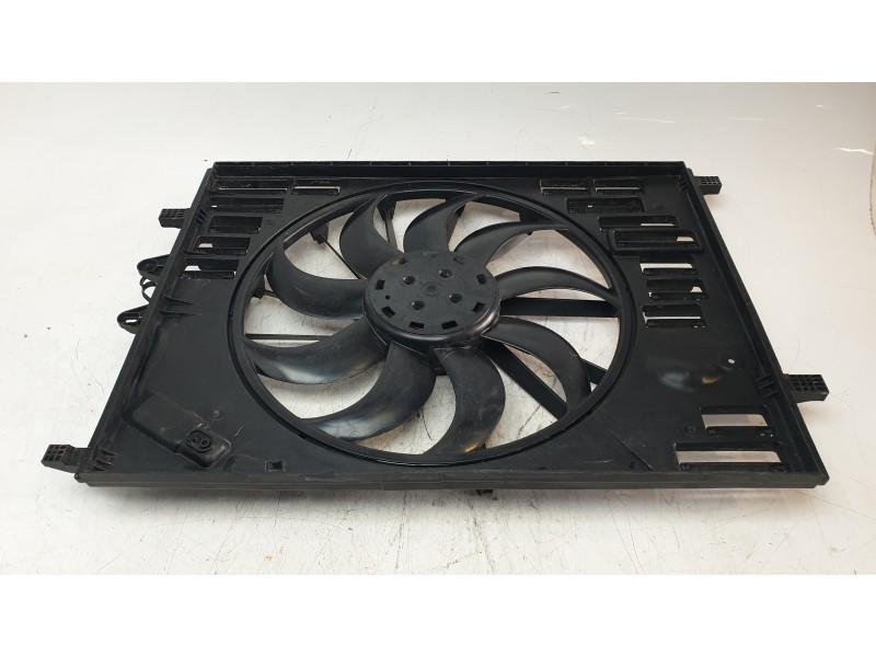 Recambio de electroventilador para volvo xc60 ii (246) b4 mild-hybrid referencia OEM IAM 31493262  