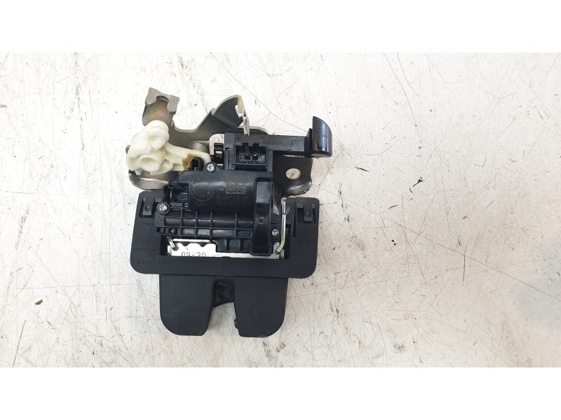 Recambio de cerradura maletero / porton para seat arona (kj7, kjp) 1.6 tdi referencia OEM IAM 5F0827505  