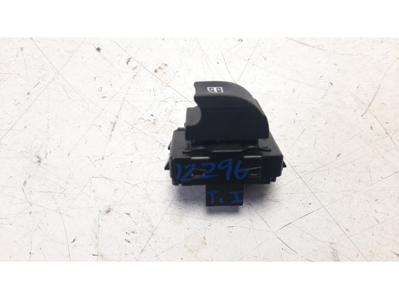 Recambio de mando elevalunas trasero izquierdo para renault kadjar (ha_, hl_) 1.5 blue dci 115 referencia OEM IAM 254214896R  