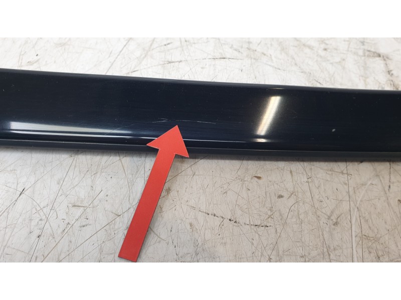 Recambio de moldura para mercedes-benz clase gla (w156) gla 220 cdi 4m / d 4m (156.905) referencia OEM IAM A1566901800  