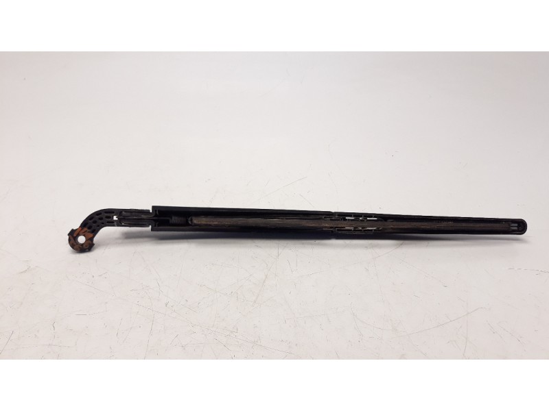 Recambio de brazo limpia trasero para volvo xc90 2.5 20v turbo cat referencia OEM IAM 8659502  