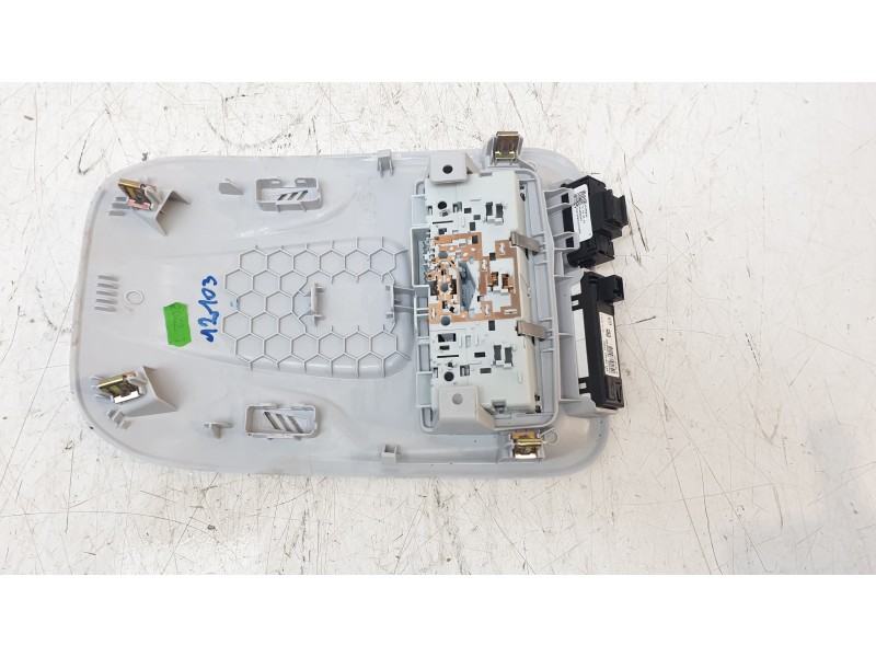 Recambio de luz interior para opel crossland x / crossland (p17, p2qo) 1.2 (75) referencia OEM IAM 39118722  