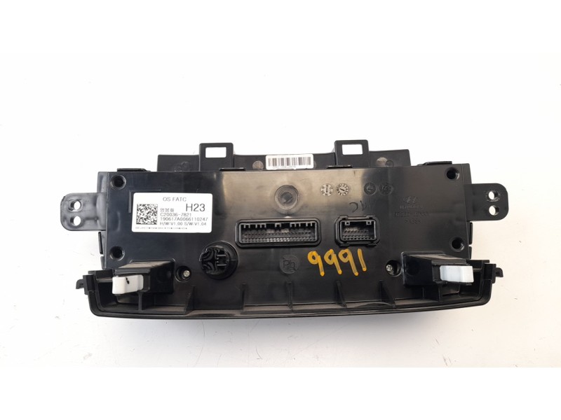 Recambio de mando climatizador para hyundai kona 1.0 tgdi cat referencia OEM IAM C200367821  