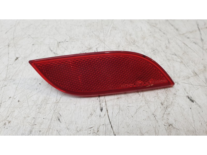 Recambio de piloto trasero derecho paragolpes para audi a1 (8x1, 8xk) 1.4 tfsi referencia OEM IAM 8X0945106  