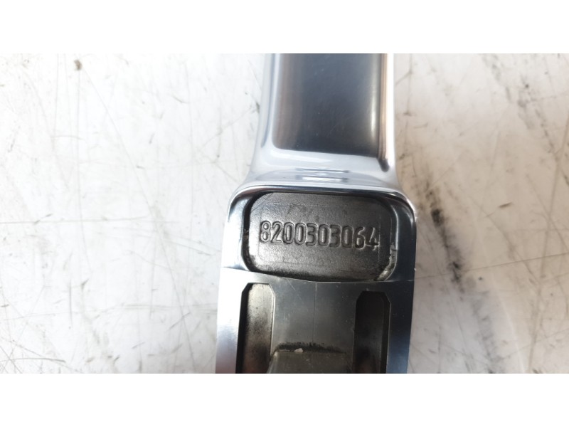 Recambio de maneta exterior delantera izquierda para renault megane ii (bm0/1_, cm0/1_) 2.0 16v (bm0u, cm0u) referencia OEM IAM 