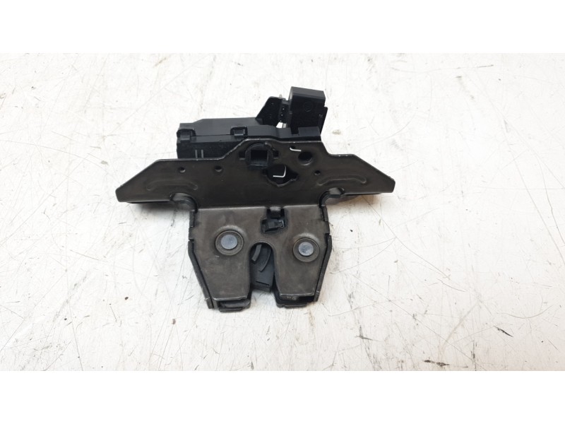 Recambio de cerradura maletero / porton para opel zafira b furgoneta/monovolumen (a05) 1.7 cdti van (m75) referencia OEM IAM 135