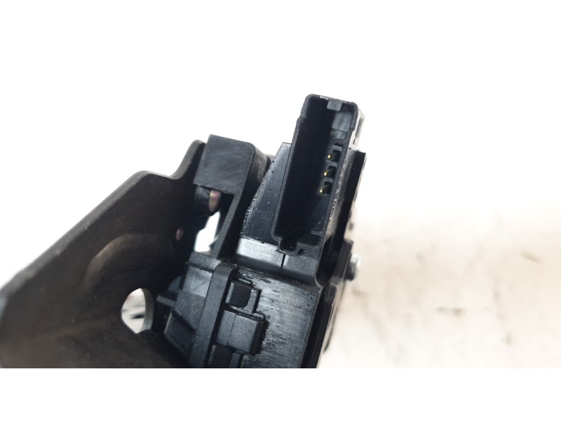 Recambio de cerradura maletero / porton para opel zafira b furgoneta/monovolumen (a05) 1.7 cdti van (m75) referencia OEM IAM 135