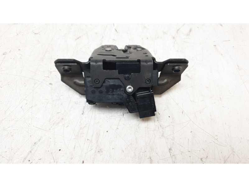 Recambio de cerradura maletero / porton para opel zafira b furgoneta/monovolumen (a05) 1.7 cdti van (m75) referencia OEM IAM 135