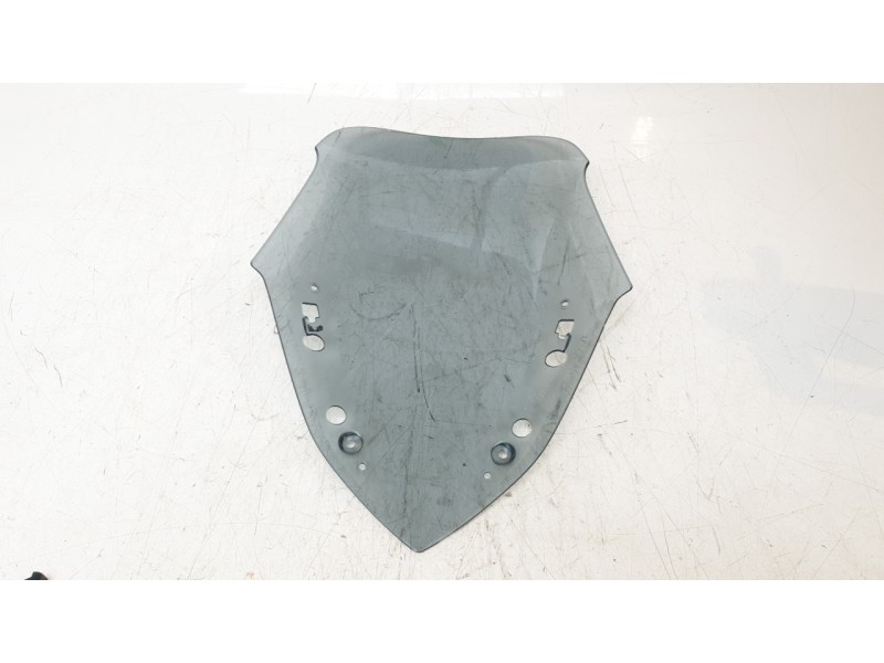 Recambio de cupula para yamaha x-max 125 referencia OEM IAM BL1F837U00  
