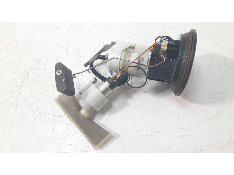 Recambio de bomba combustible para bmw c c 400 x referencia OEM IAM 855815503  