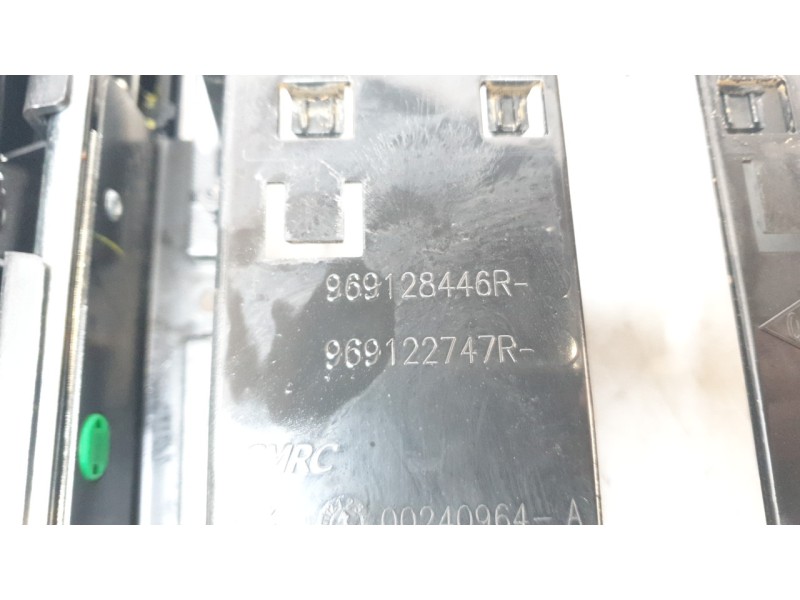 Recambio de consola central para renault austral techno referencia OEM IAM 969128446R  