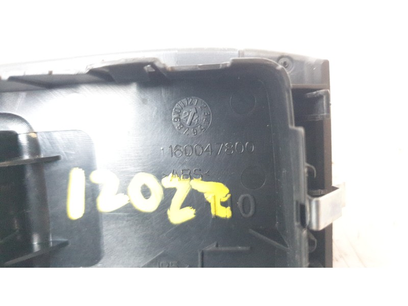 Recambio de mando elevalunas delantero derecho para renault austral techno referencia OEM IAM 254201060R  