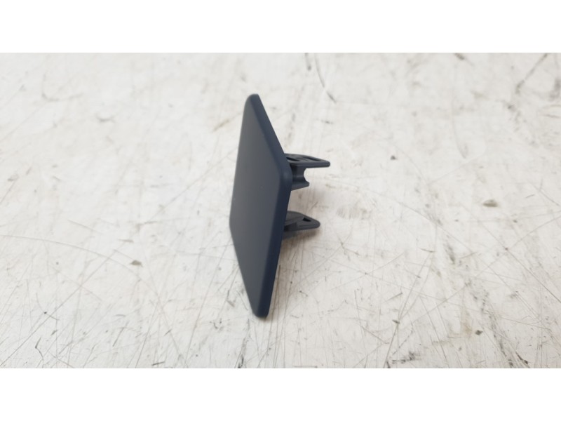 Recambio de molduras delanteras para bmw 3 (e90) 320 i referencia OEM IAM 61678031307  