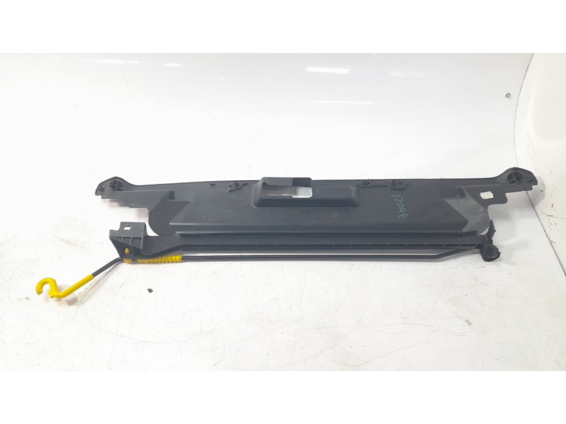 Recambio de moldura para seat arona fr referencia OEM IAM 6F9853655  