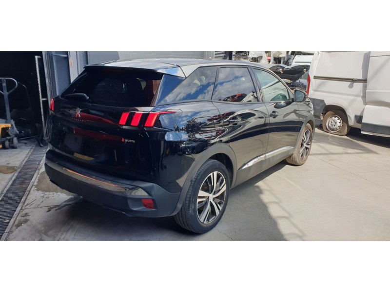 peugeot 3008 del año 2020