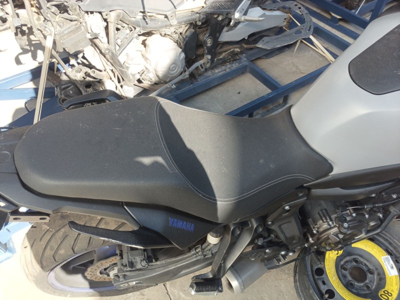 Recambio de centralita motor uce para yamaha mt mt-07 (rm30, rm33) referencia OEM IAM   