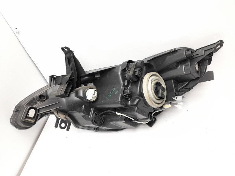 Recambio de faro derecho para ligier js50 0.5 referencia OEM IAM 811100H150 10117471001 10117471001 , PG2064903 , 11226512 , 106