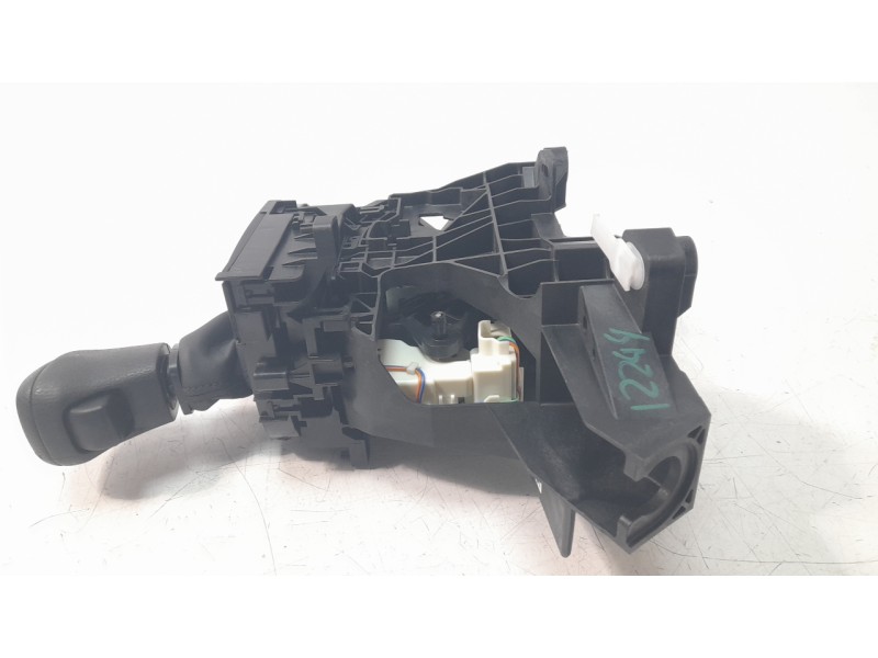 Recambio de pomo palanca cambio para toyota yaris (_p21_, _pa1_, _ph1_) 1.5 (mxpa11) referencia OEM IAM 75G588  