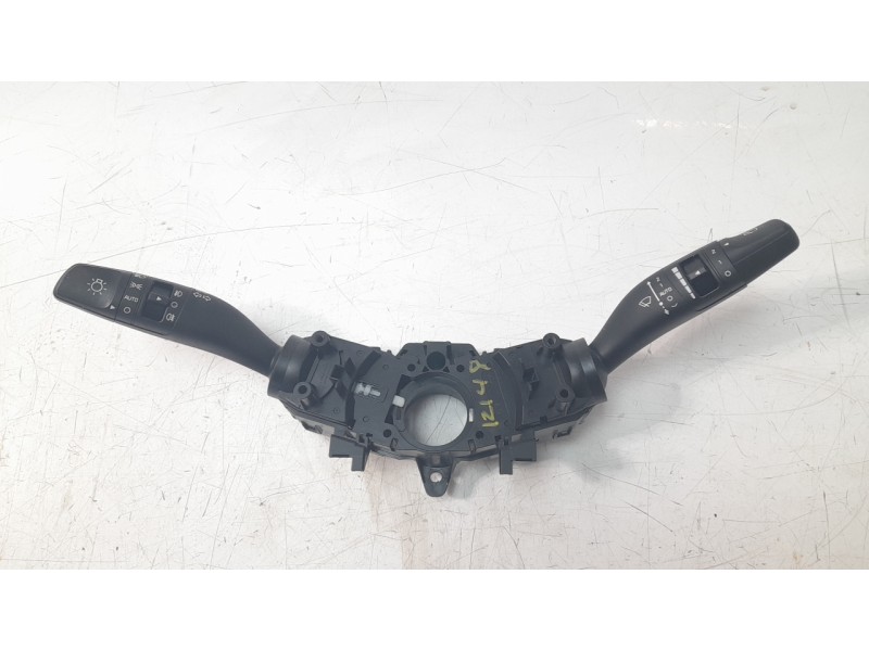 Recambio de mando volante para kia stonic (yb) 1.0 t-gdi eco-dynamics+ referencia OEM IAM 93404D4962  
