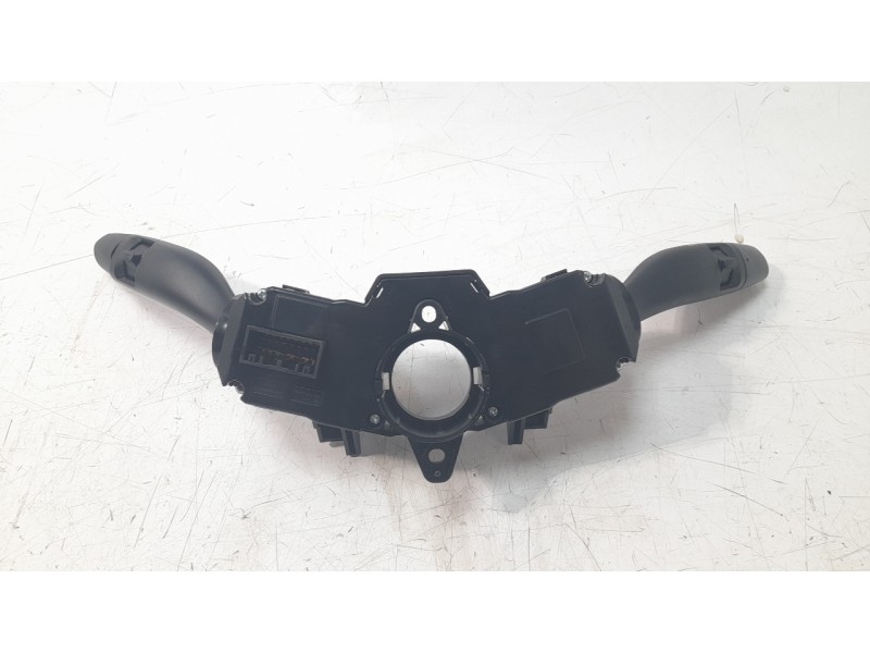 Recambio de mando volante para kia stonic (yb) 1.0 t-gdi eco-dynamics+ referencia OEM IAM 93404D4962  