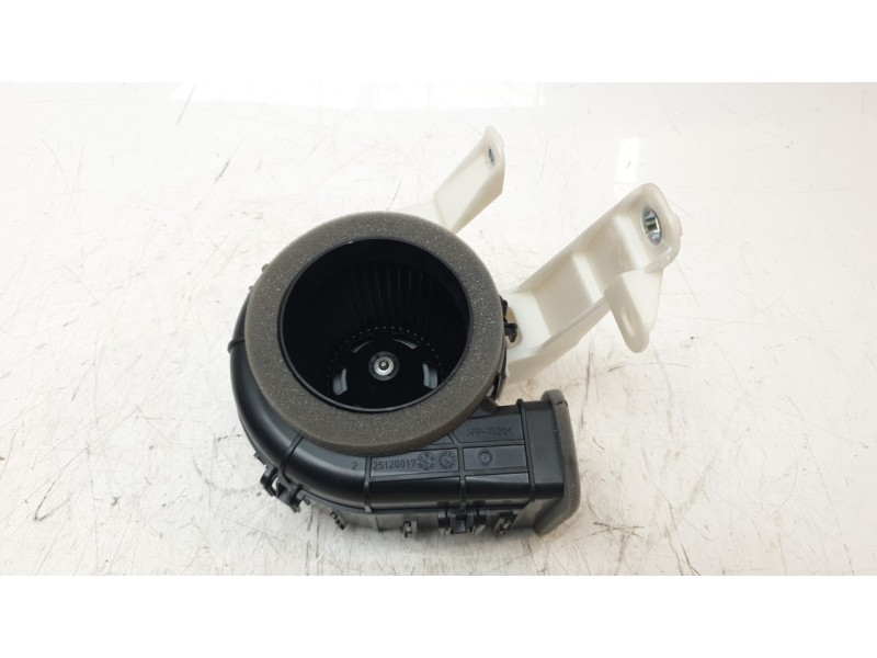 Recambio de ventilador calefaccion para toyota yaris (_p21_, _pa1_, _ph1_) 1.5 (mxpa11) referencia OEM IAM G9230K0021  