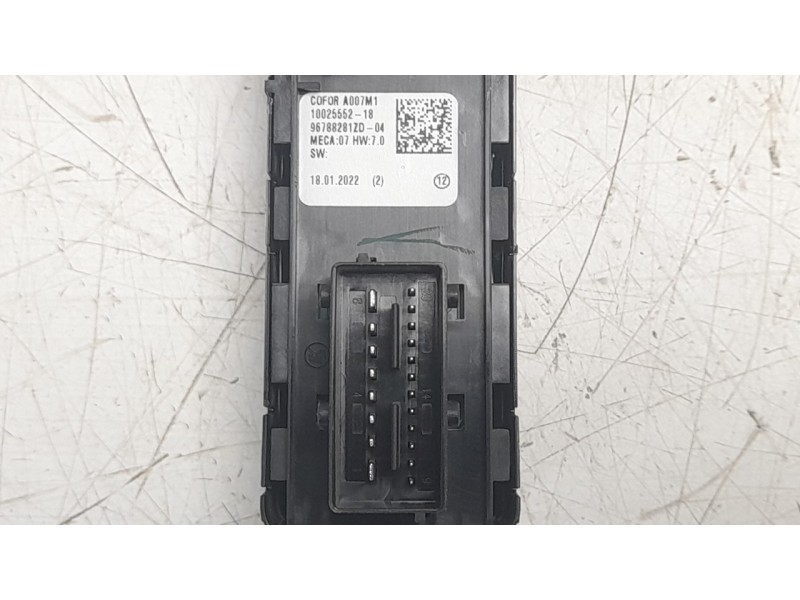 Recambio de mando elevalunas delantero izquierdo para peugeot 3008 allure pack referencia OEM IAM 96788281ZD  