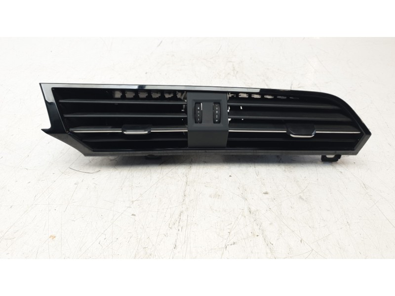 Recambio de aireador central para audi q3 sportback (f3n) 35 tdi referencia OEM IAM 83B8209036PS  